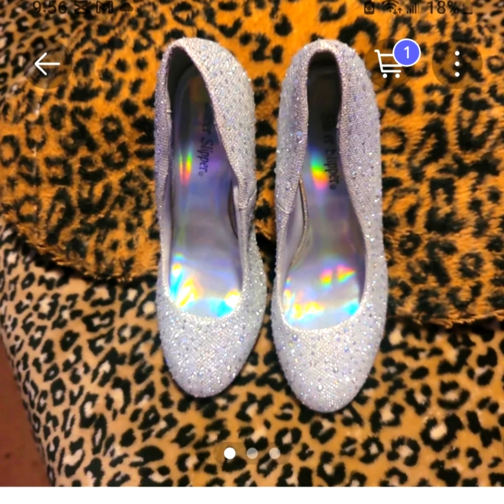 NWOT Silver Glitter Women's Shoes
